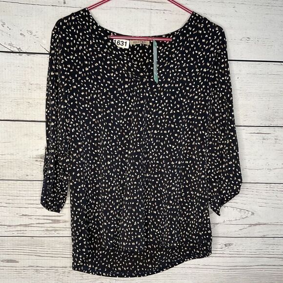 STITCH FIX Beacon Patty Roll‎ Tab Knit Top Size Small NWT - Picture 1 of 8